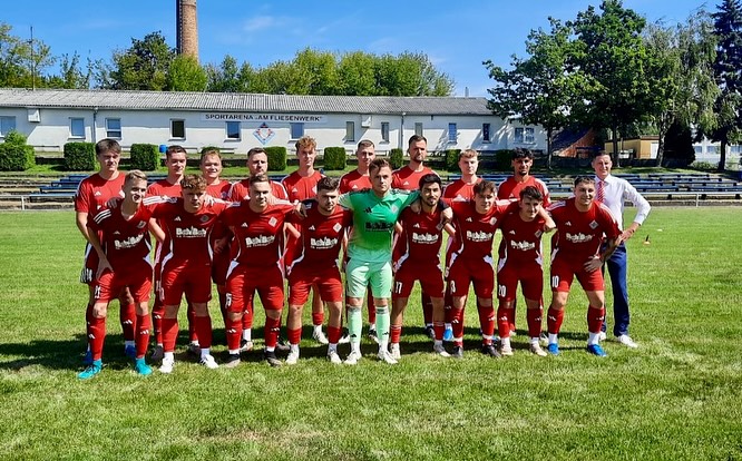 >
</aside>


<section class=